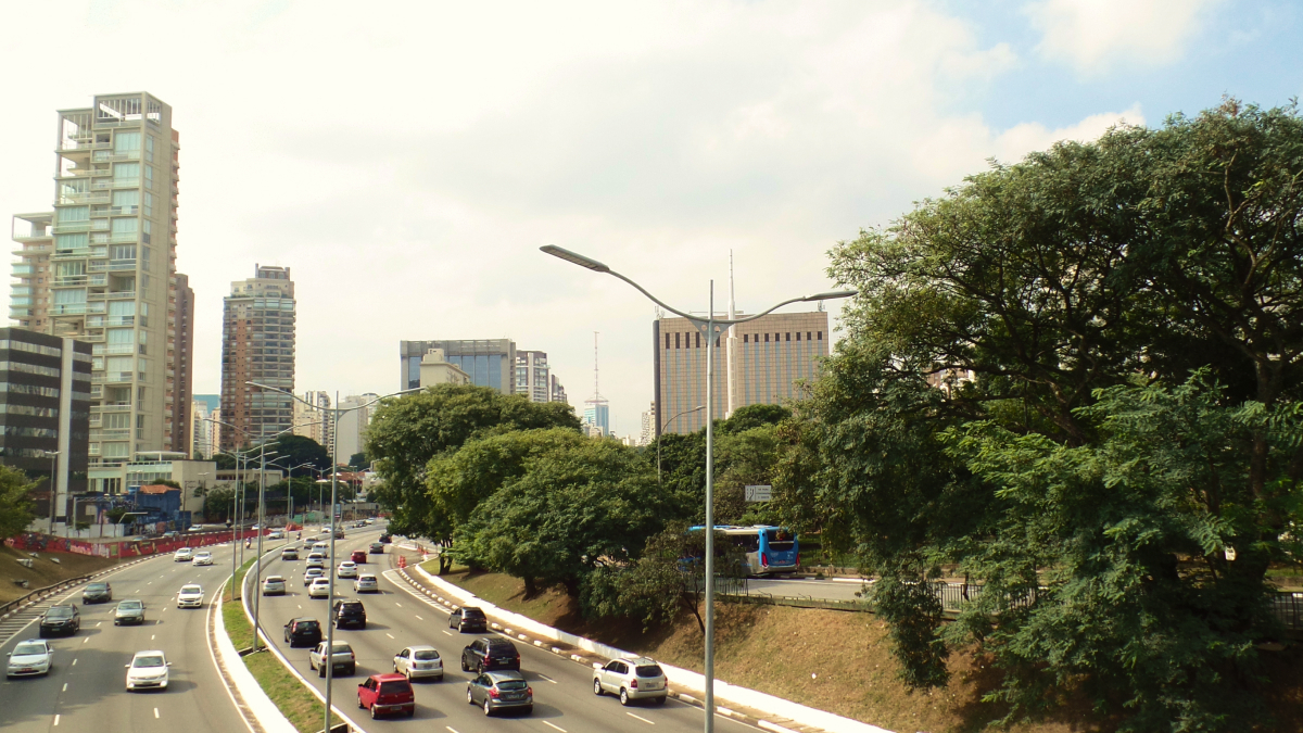 Desentupidora na avenida Indianópolis